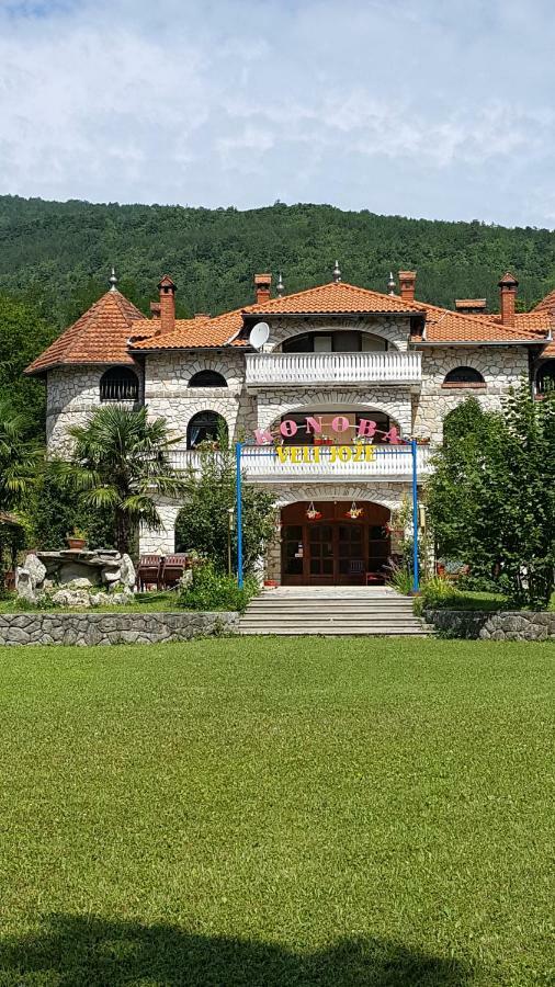 Hotel Sara à Buzet Extérieur photo